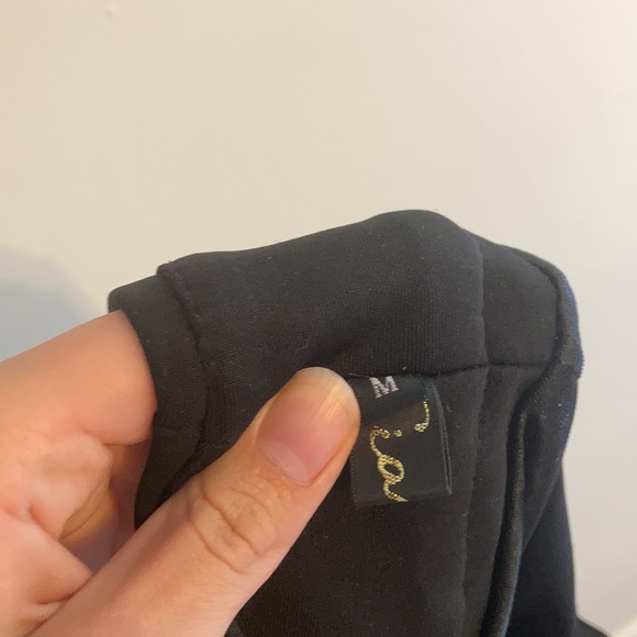 Thick Black Skirt - Picture 4 of 4